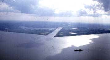 chesapeakedelawarecanal.jpg