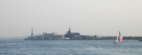 statuesailboatfromferry.jpg